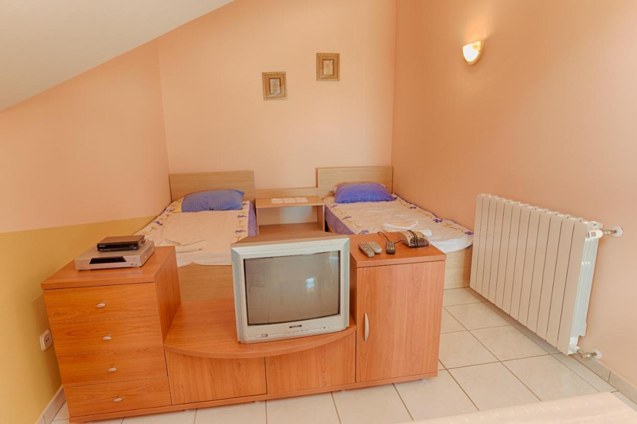 Ferienwohnung Arka Stara Novalja Exterior foto