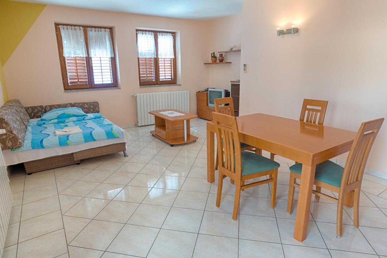 Ferienwohnung Arka Stara Novalja Exterior foto