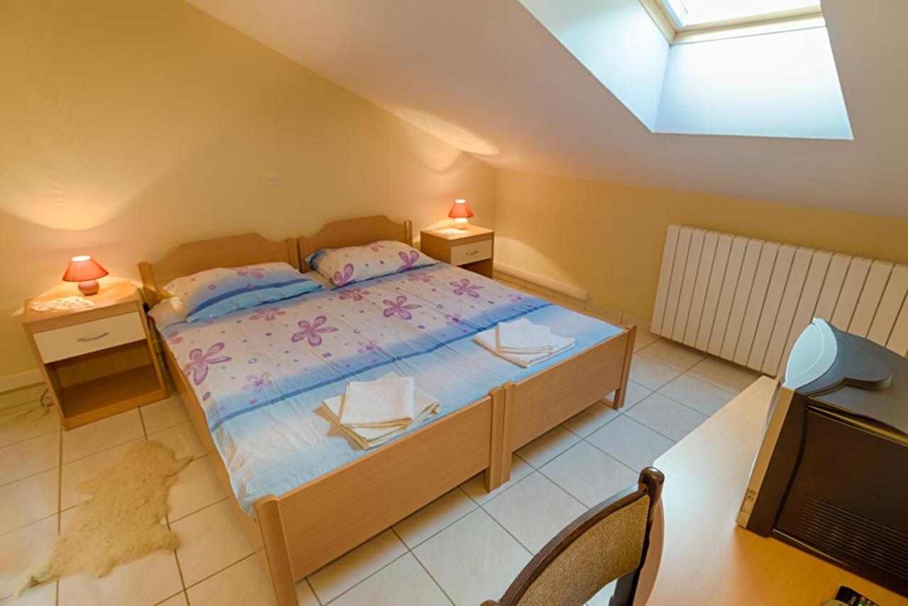 Ferienwohnung Arka Stara Novalja Exterior foto