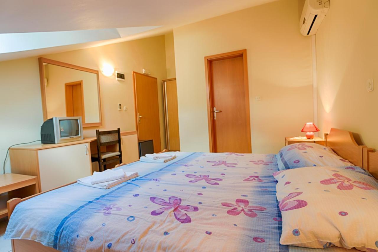 Ferienwohnung Arka Stara Novalja Exterior foto